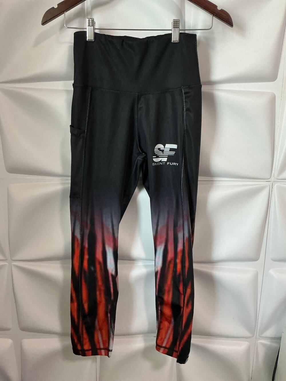 SFA Silent Fury Apparel Flame Graphic High Rise Leggings Women's Size Large